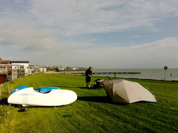De tent staat andersom