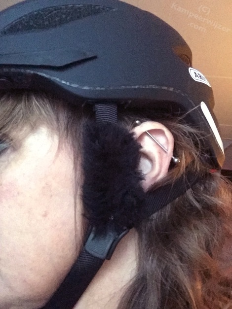 Selfie-poging nummer 23: kattenoortjes tegen windgeruis