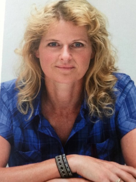 Foto achterflap van Jolanda Linschooten