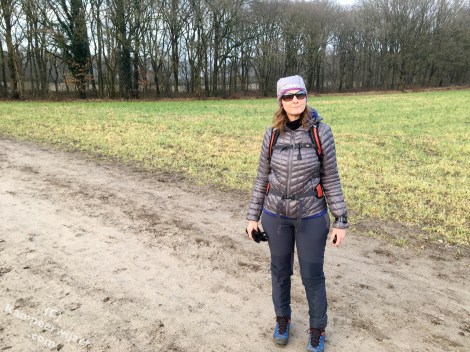 Met Casio Tough Solar horloge om mouw, zodat deze oplaadt