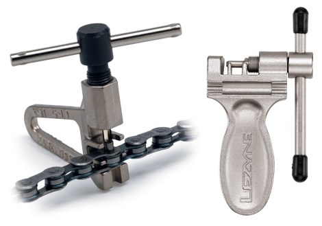 Links Parktool, rechts Lezyne kettingpons